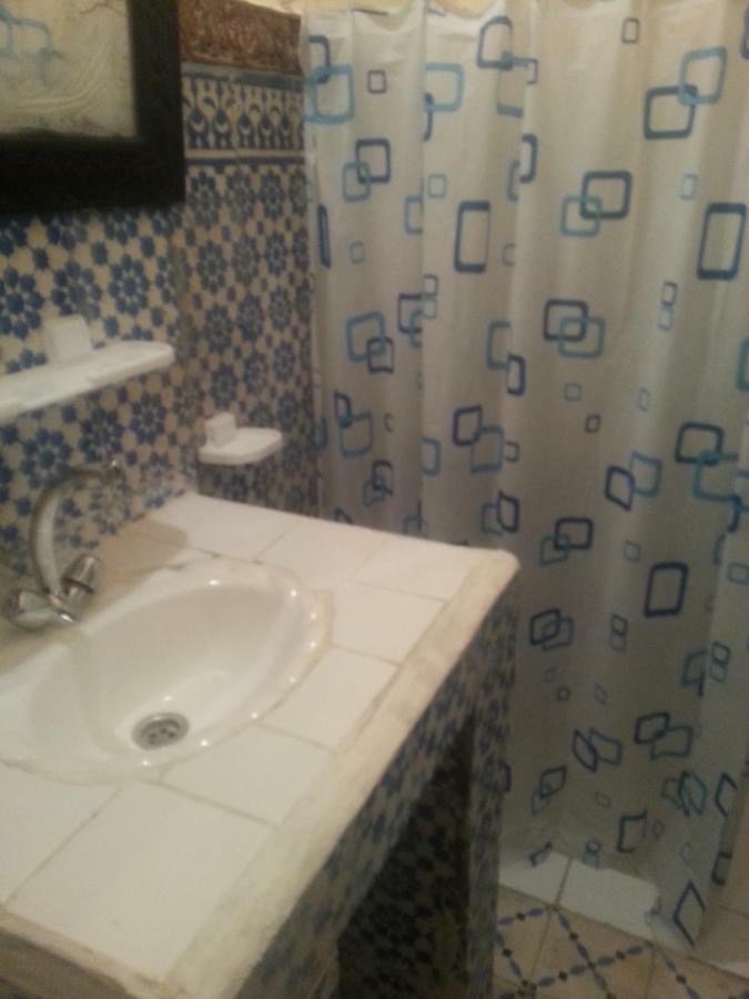 Riad Dar Kader Chambre Saumon مراكش المظهر الخارجي الصورة