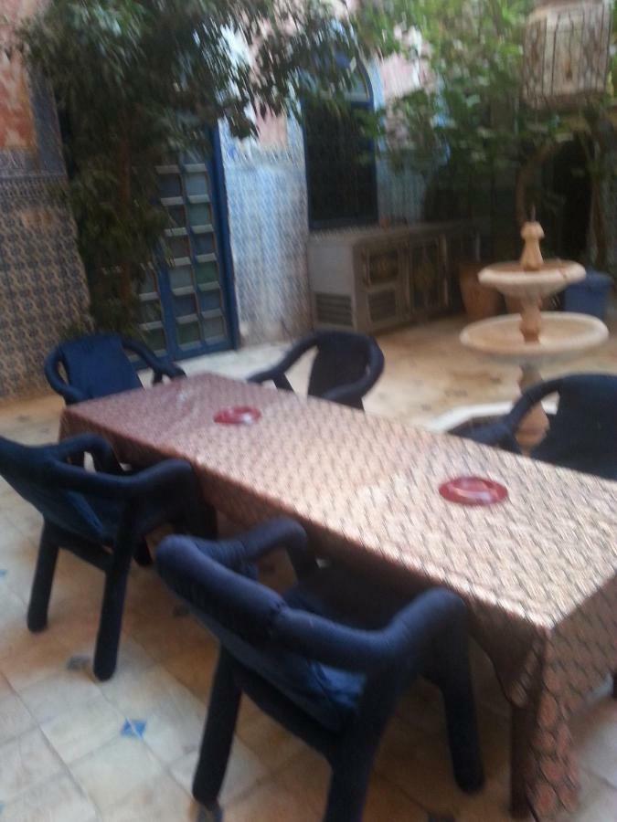 Riad Dar Kader Chambre Saumon مراكش المظهر الخارجي الصورة